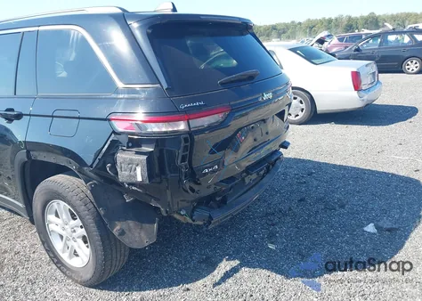 2023 Jeep Grand Cherokee Laredo 4X4 из США, поврежденный, VIN 1C4RJHAG4PC528325